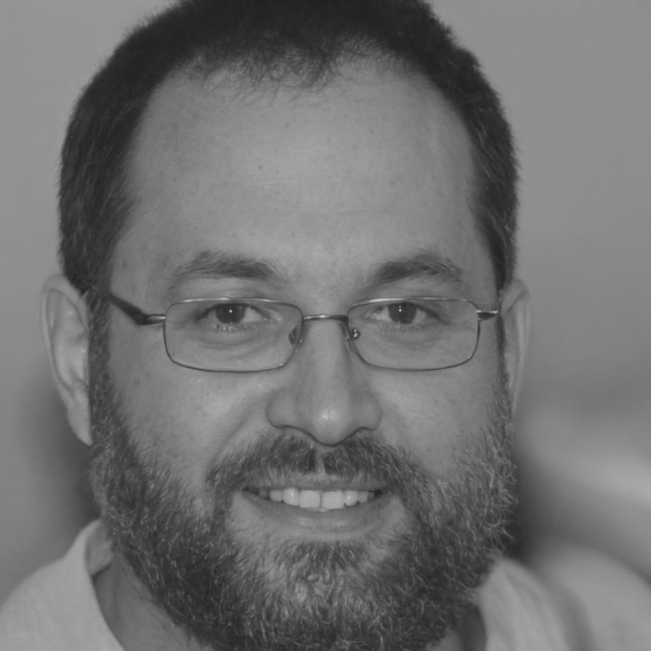 Instructor Evaristo Mendoza